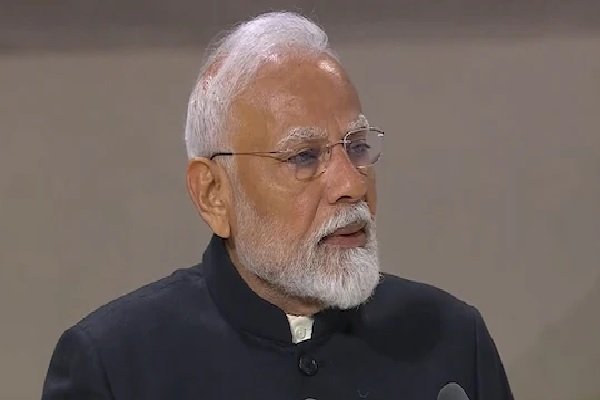 PM Modi In France